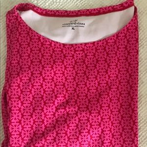 Vineyard Vines Tee Red Pink print XL